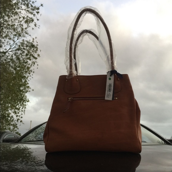 20% OFF!  NWT GIANT TAN Dooney Leather Pockets Weekender! HP:-) Happy July 4 '23 - Picture 7 of 8